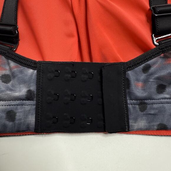 Lululemon Ta Ta Tamer III Sports Bra 36DD WBRP/ALRM Red/Gray/Purple Polka Dots - Picture 7 of 12